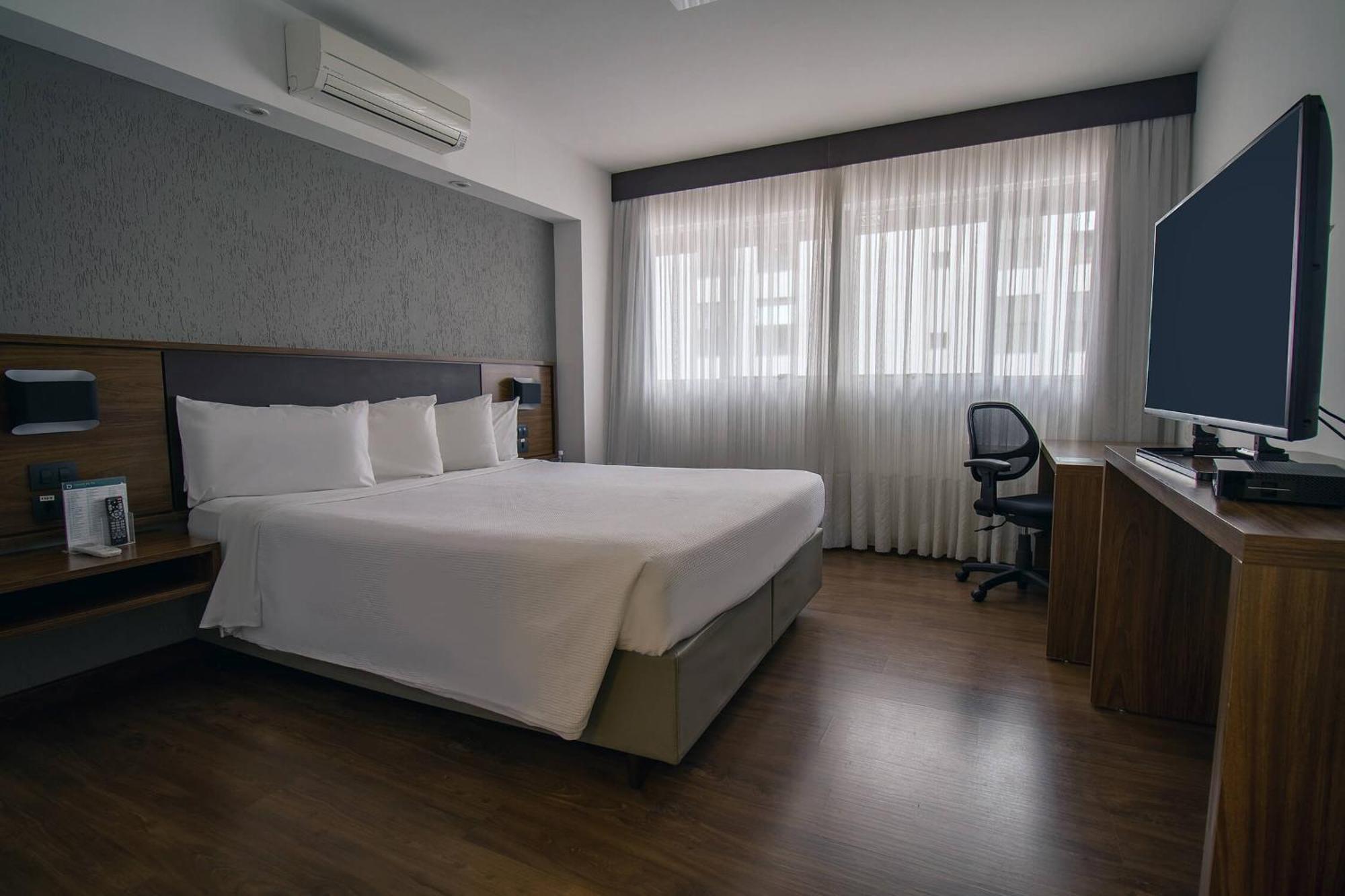 Deville Hotel Curitiba