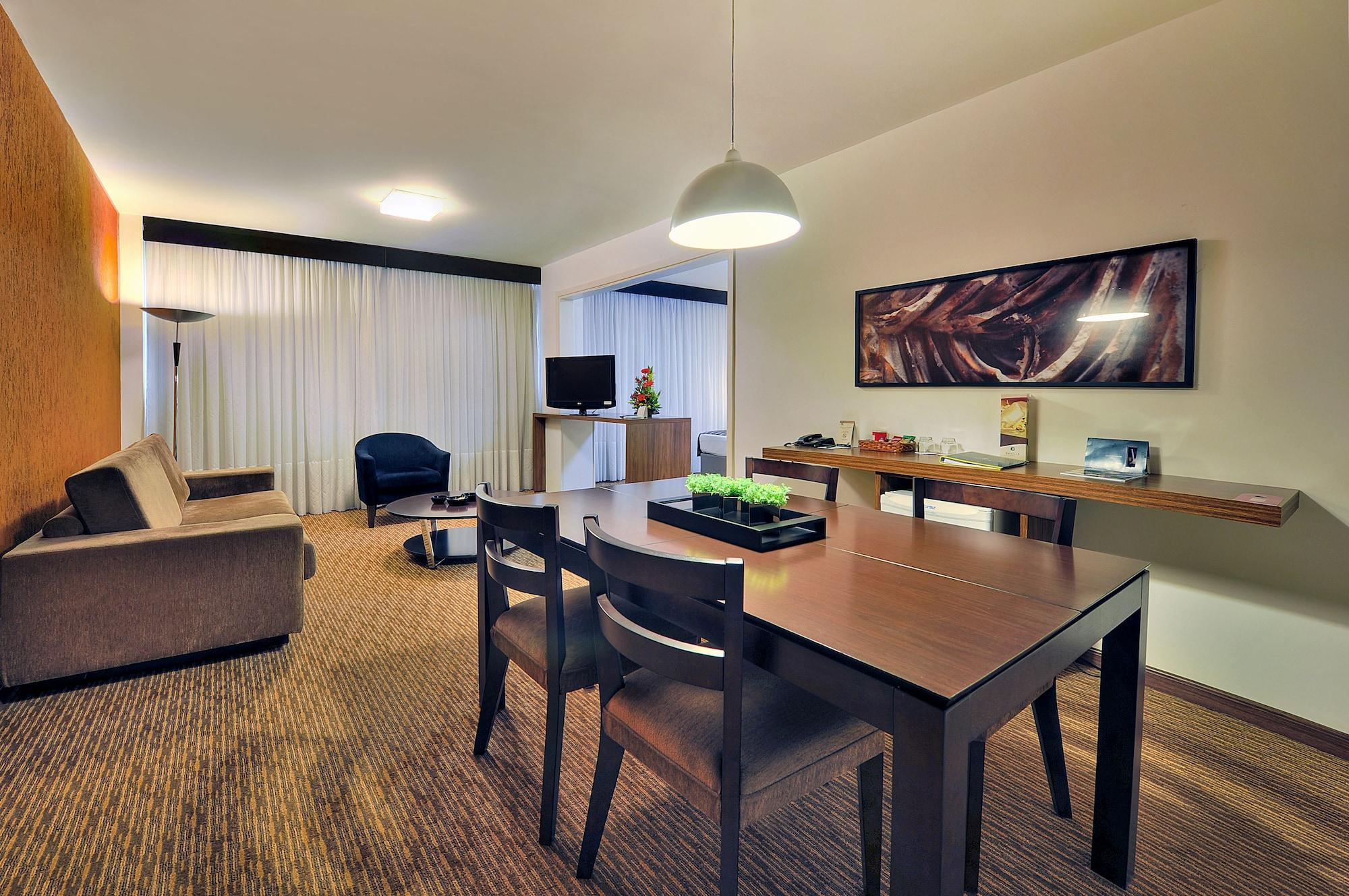 Deville Hotel