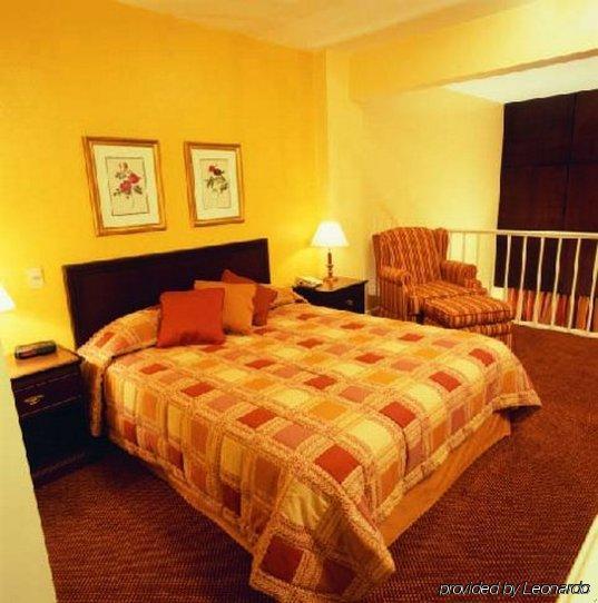 Deville Hotel 4*