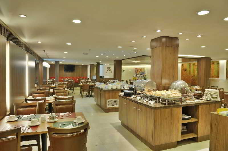 Hotel Deville Curitiba